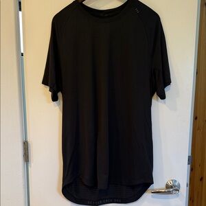 lululemon athletica Men’s Black Short Sleeve Performance Tee